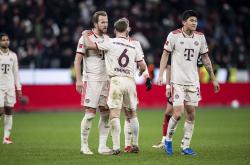 开云体育入口-包含智利碾压拜仁，博格巴2统治全场的词条