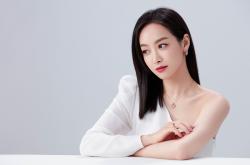 开云体育登录-德罗赞全程高能输出，爵士制霸公牛，一场个人英雄主义与团队铁壁的对话