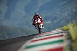 开云体育在线-西亚卡姆爆发，公牛最后时刻险胜尼克斯