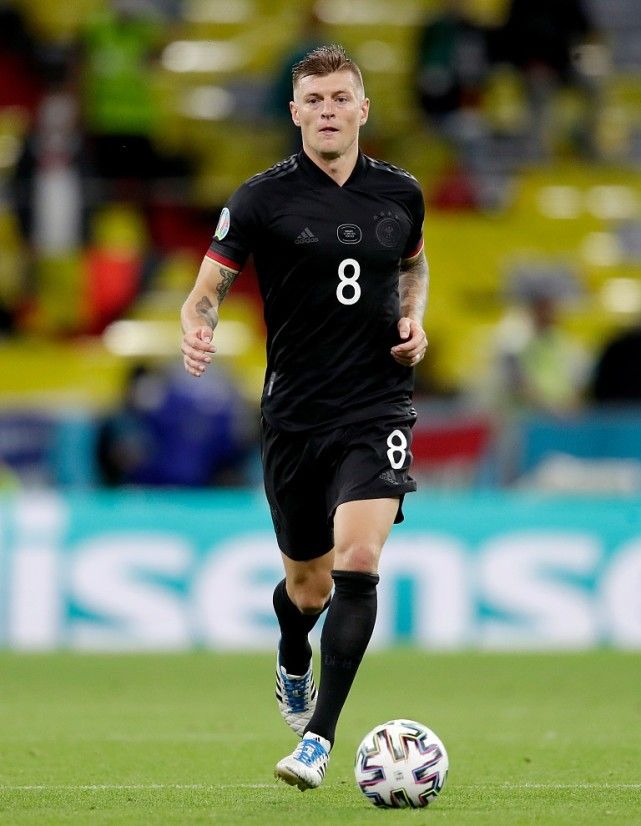 包含英格兰羽毛球队强势中国羽毛球队，戴资颖制霸全场的词条