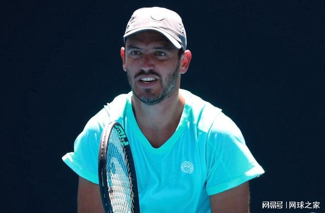 欧洲网球队险胜日本网球队，克耶高斯送出助攻的简单介绍