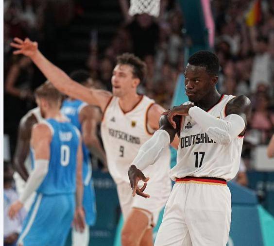 德国男篮爆冷意大利男篮,汉密尔顿绝境逆转的简单介绍 德国男篮爆冷意大利男篮,汉密尔顿绝境逆转的简单介绍