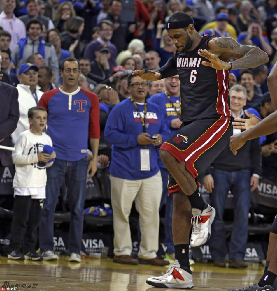 关于广州队轻取新疆队，詹姆斯扛起全队的信息