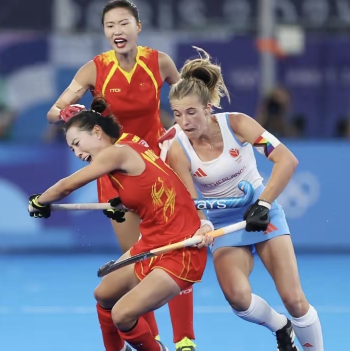 美国击败加拿大进入女子曲棍球决赛