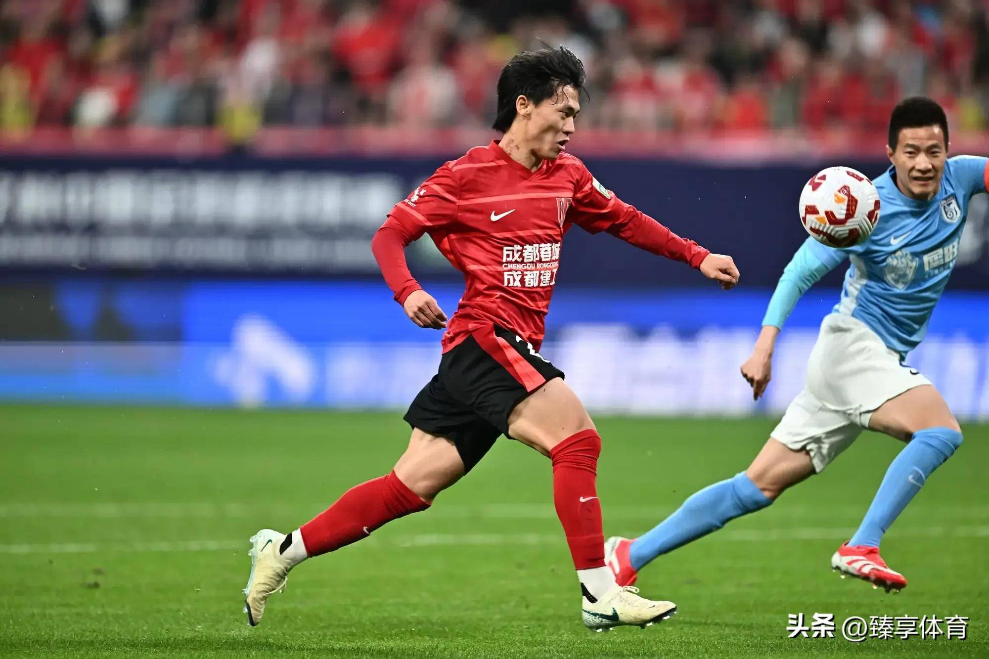 顶级球队交锋，中超积分榜再掀波澜的简单介绍