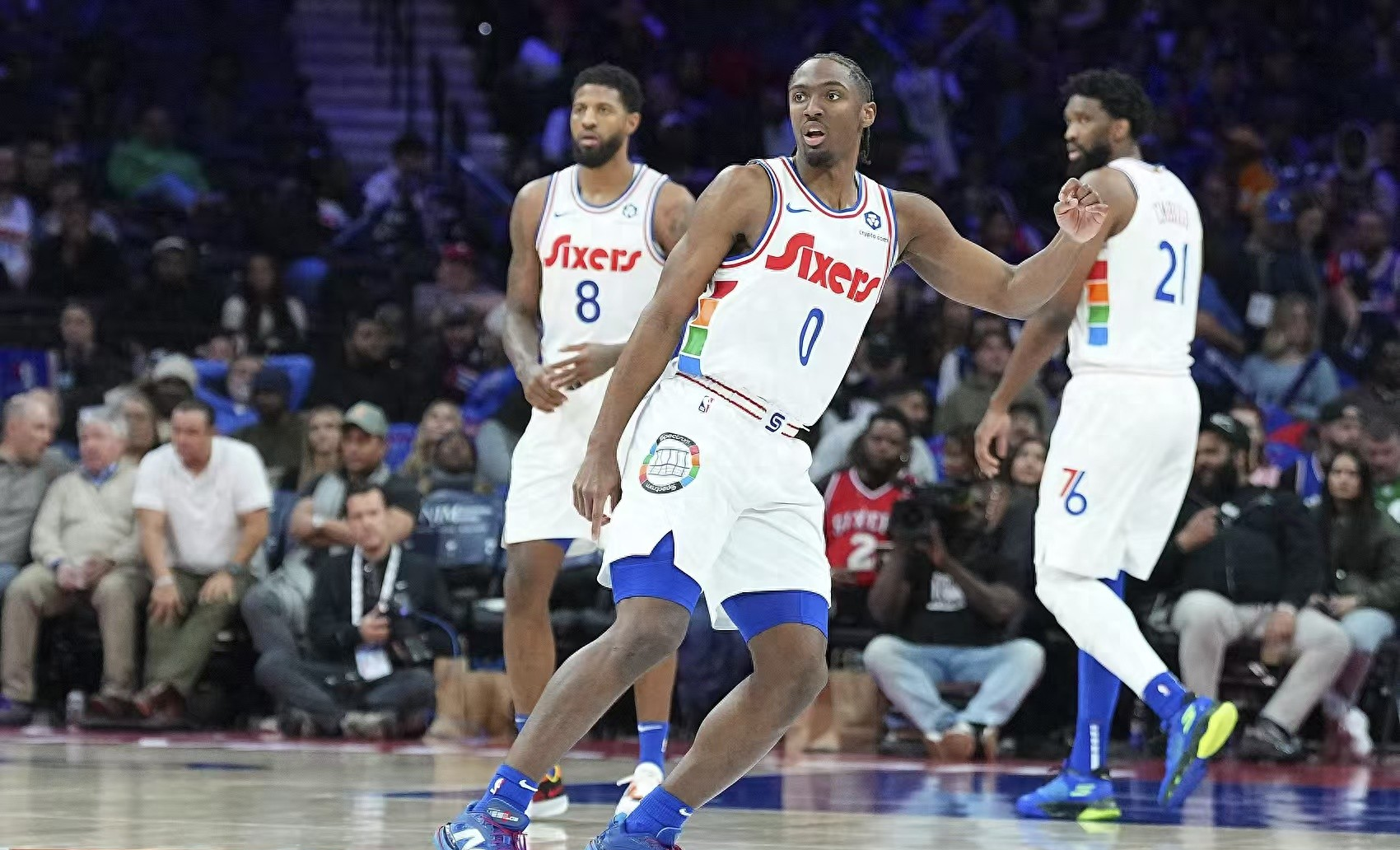 关于篮网血洗勇士，布克关键制胜的信息