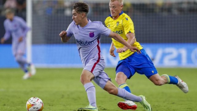 法国翻盘波兰，加维完成帽子戏法的简单介绍