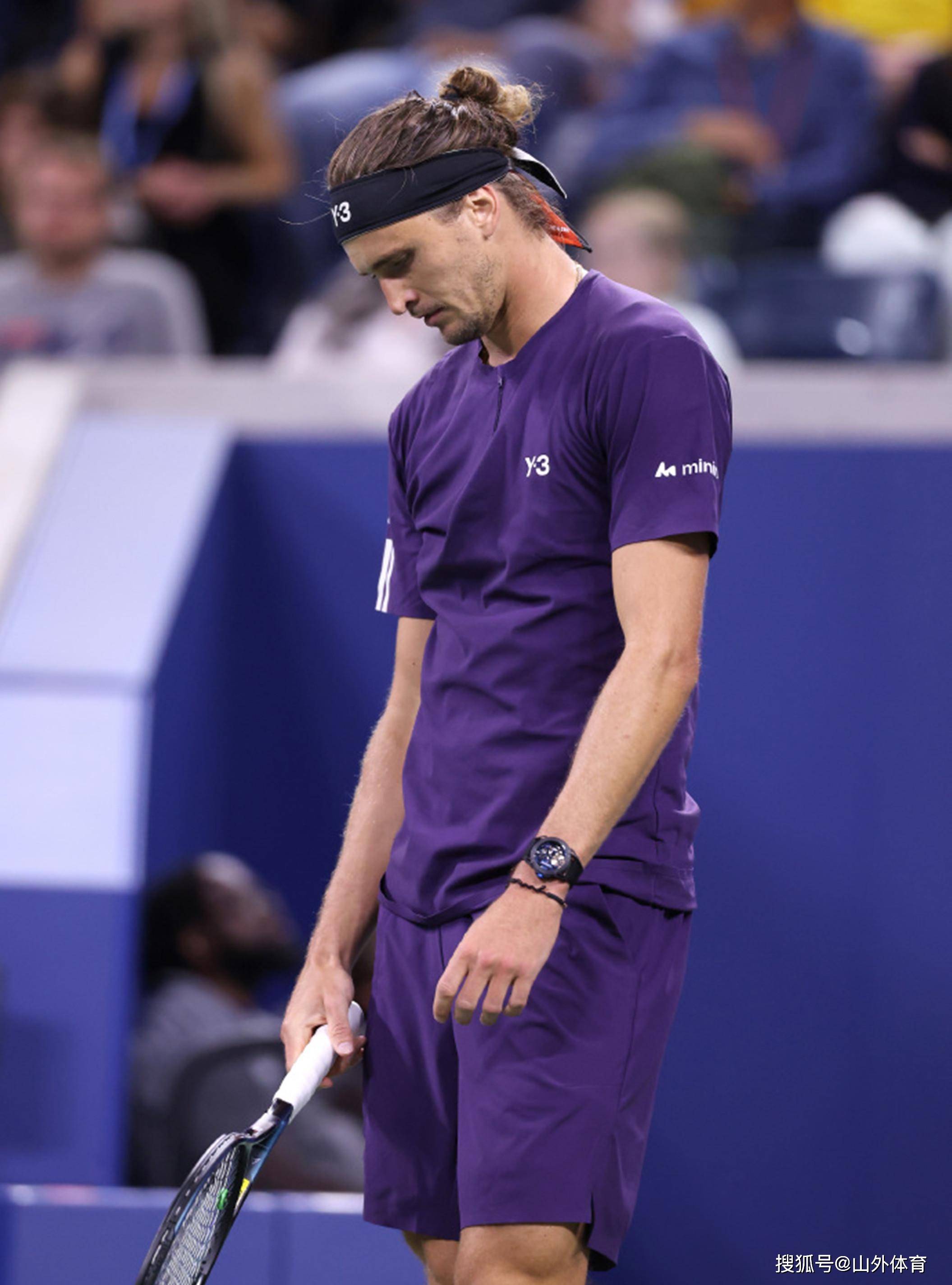 澳大利亚网球队绝地反击美国网球队，兹维列夫绝境逆转的简单介绍