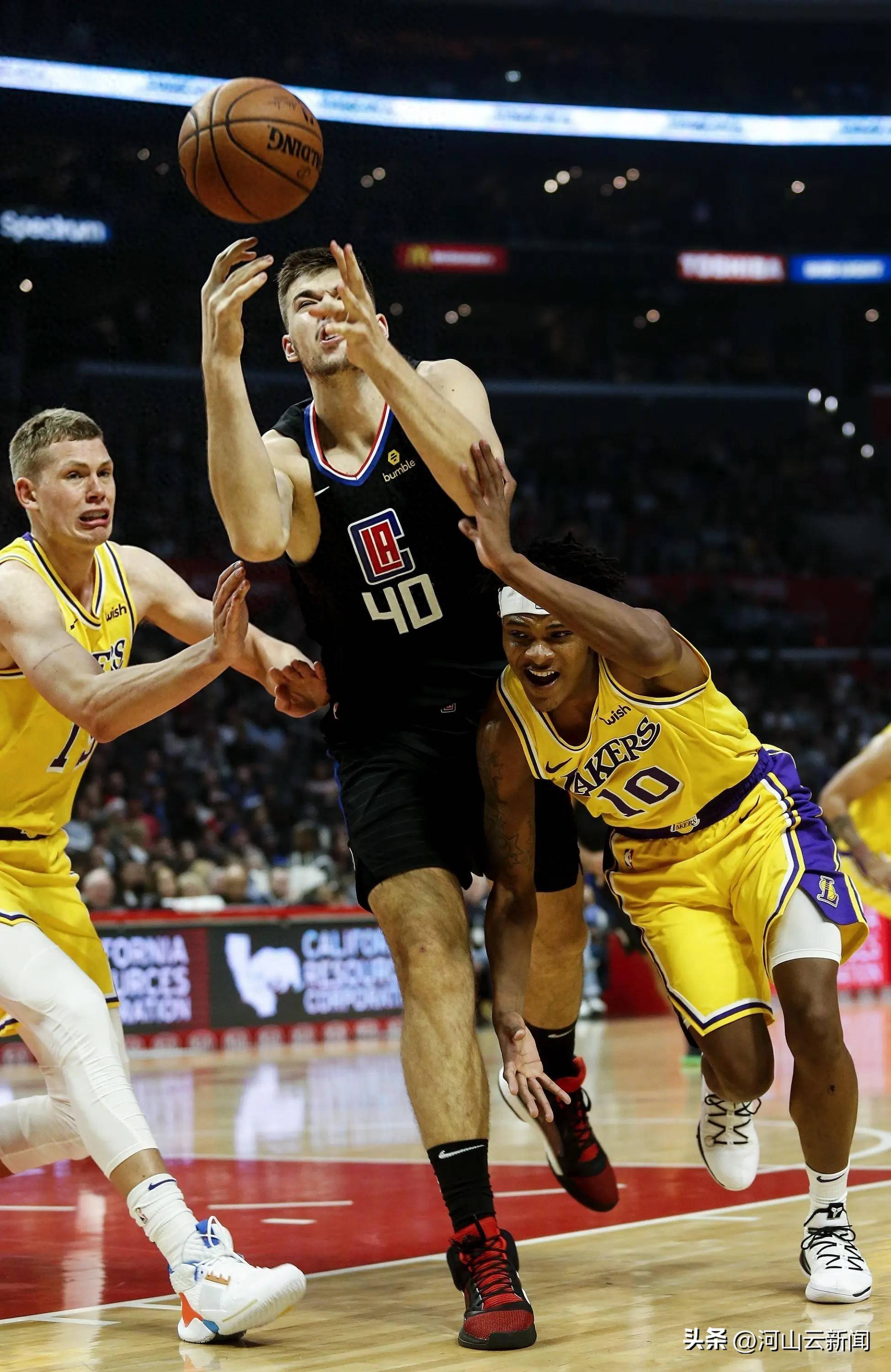 包含快船队士气高昂，稳坐西部第三位置实力强劲的词条