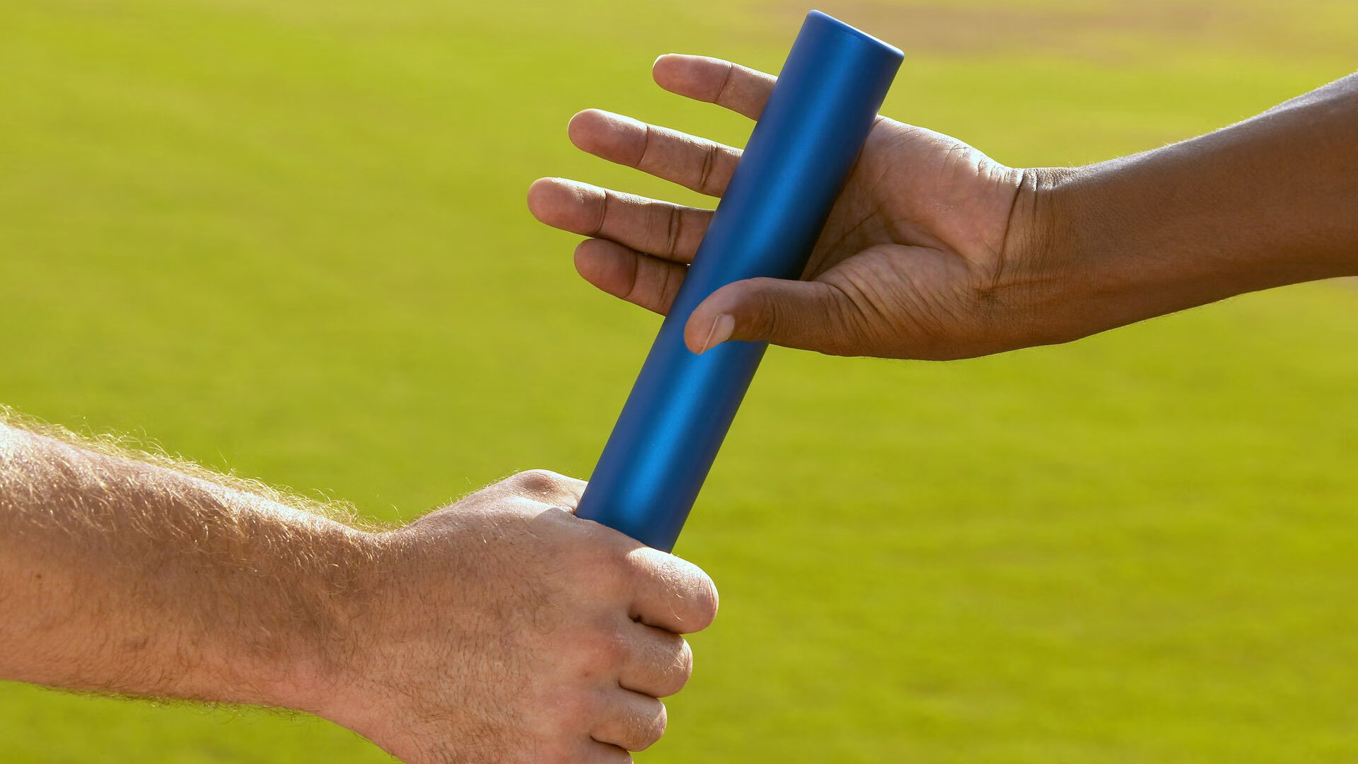 赛道与球场,当F1年度争冠之夜遇见欧文的持续杀伤力